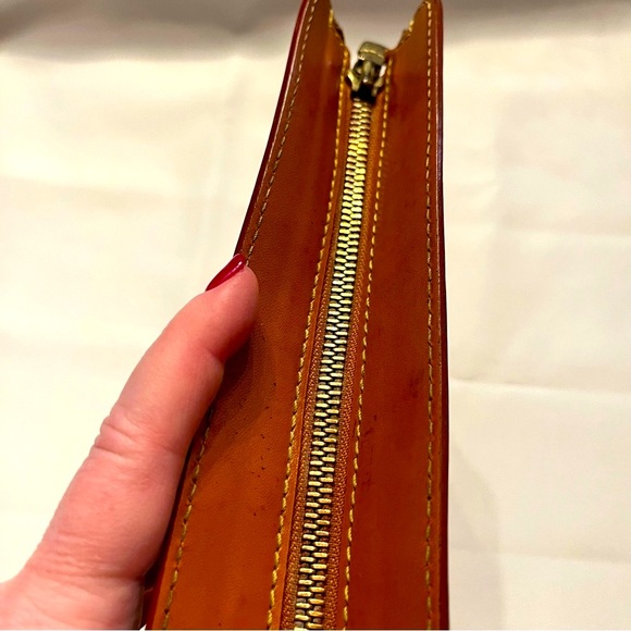 ❌SOLD❌ Louis Vuitton Cognac Brown Epi Leather Pochette Envelope Clutch EUC - Picture 14 of 17